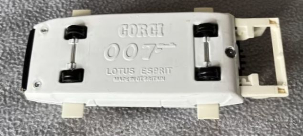 Corgi Toys  Lotus Exprit James Bond 1976 DieCast Model (5282)